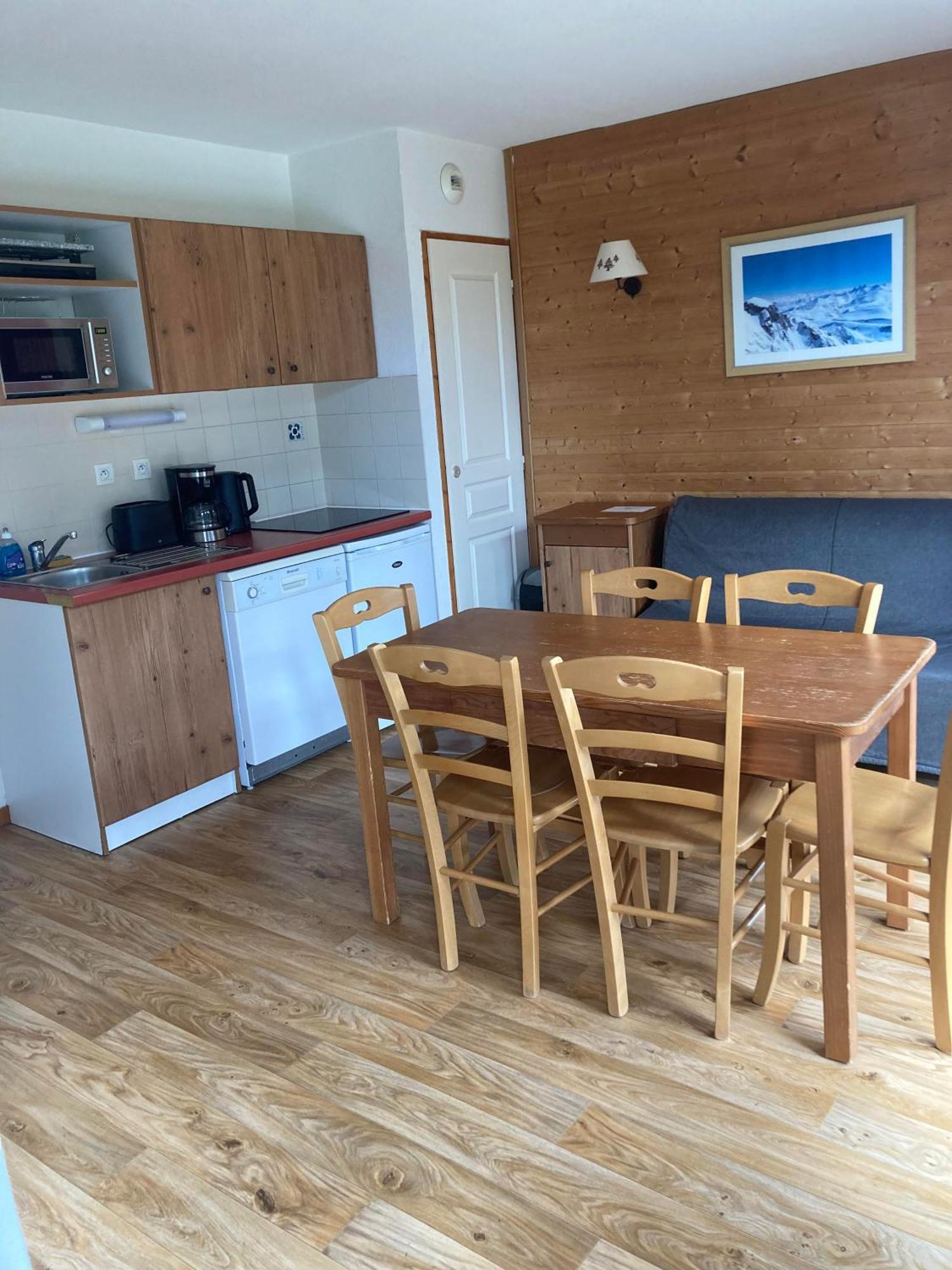 Appartement Pied Des Pistes, Terrasse Wifi Et Parking Chamrousse Extérieur photo