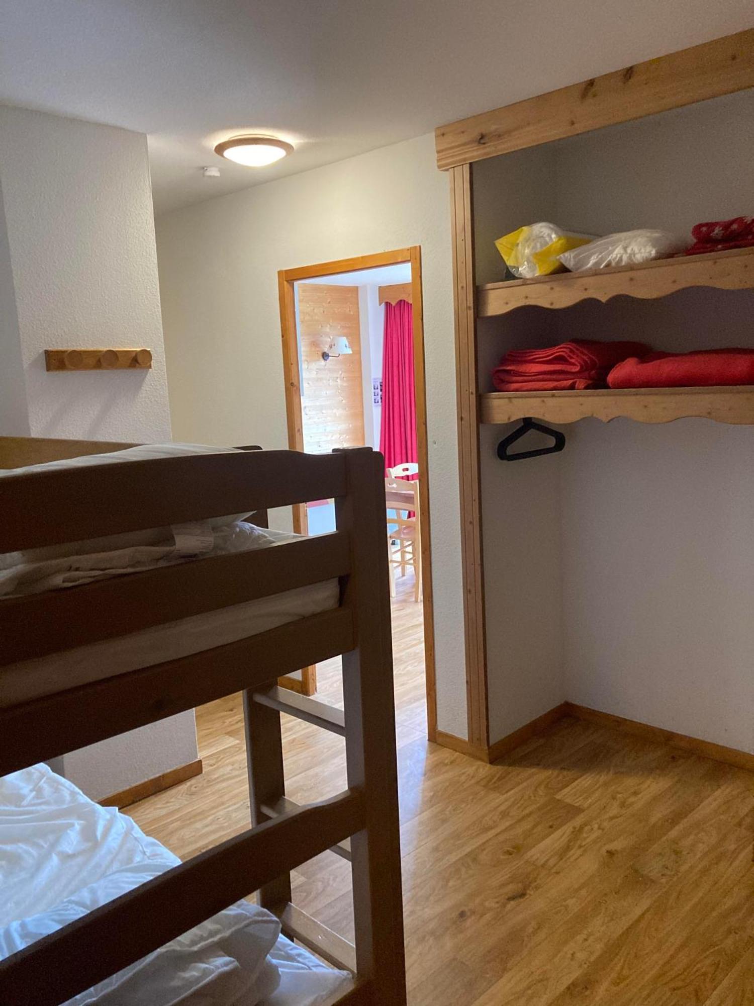 Appartement Pied Des Pistes, Terrasse Wifi Et Parking Chamrousse Extérieur photo